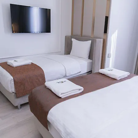 Cetin Port * Istanbul